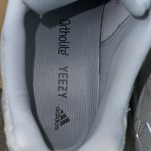 Yeezy Boost 700 V2 'Hospital Blue' - Picture 12 of 12